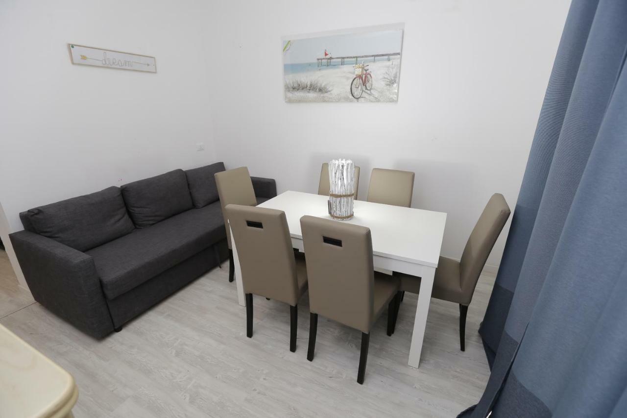 Appartamenti Feel Good Rimini Bagian luar foto